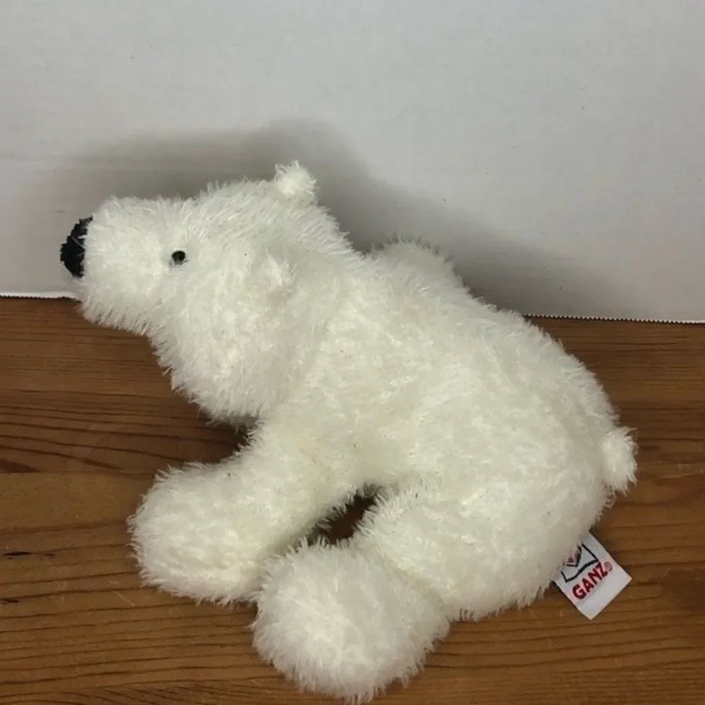 Ganz white polar bear